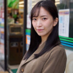 「足/脚」 素人妻が一般大学生の自宅にコンドーム1つ渡され一泊一度のゴム姦では満足できず宿泊中2度もガチ中出しを許してしまう騎乗位で巨乳揺らす淫靡妻 まゆみさん 32歳 『FANZA』