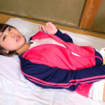 「足/脚」 イク時は必ず許可を取るショートカット美少女とイタズラ温泉旅行 『FANZA』