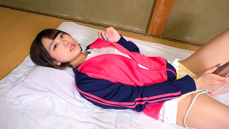 「足/脚」 イク時は必ず許可を取るショートカット美少女とイタズラ温泉旅...