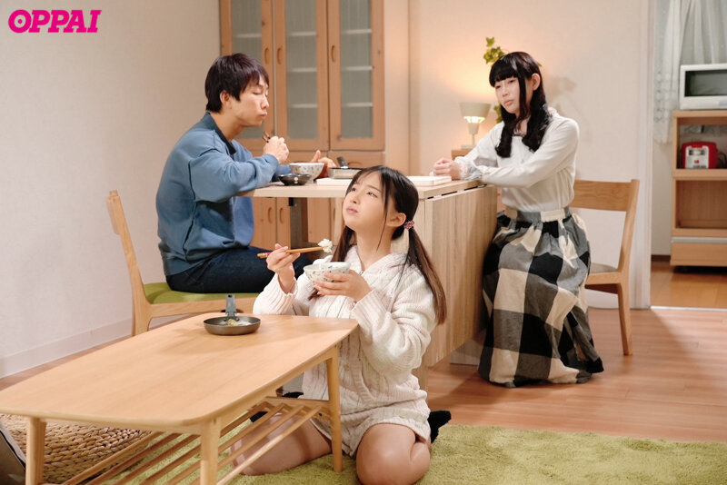 「足/脚」 彼女が友達と旅行中、俺になついてくる彼女の妹を肉オナホに調...