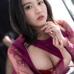 「足/脚」 『絶対に私でしか射精（だ）せないようにしてあげる……』身も心もトロけるほどに舐めイカせてくれる 五十嵐なつ 『FANZA』