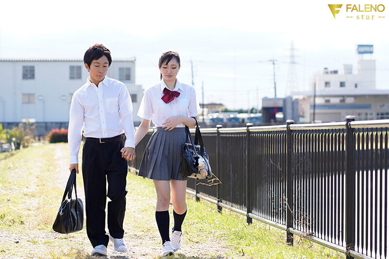 「足/脚」 陸上部の大好きなスレンダーポニテ彼女が 最低なゲス先輩に性...