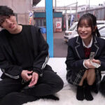 「足/脚」 達成できれば賞金＋脱出！部活帰りのJ〇アスリートとコーチが挑戦するエロ四十八手チャレンジ！ 恥ずかしい（照れ）と言いつつも、教え子のキツマンが気持ちよすぎて 激しくなるピストンに連続アクメ！最後には中出しまで許しちゃう？撮って出しマジックミラー号！～れい＆… 『FANZA』