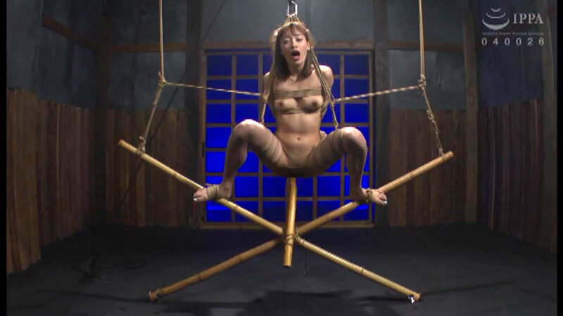 「足/脚」 デカ乳首美人 串刺し拷問 しおかわ雲丹 『FANZA』