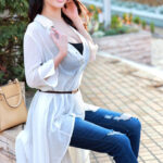 「足/脚」 【ドンフ●ン妻の再来！？】Hカップ極上クビレセレブリティ若妻 媚薬オイルで感度100倍脳イキアクメ。イケメンDDセフレの鬼チ●ポでポルチオ連打意識吹っ飛ぶ孕ませファッキン 『FANZA』