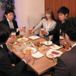 「足/脚」 「ホテルで休憩しよっか？」 新入社員歓迎会で酔いつぶれた僕が会社の受付嬢に逆お持ち帰りされ朝まで精子搾り抜かれた一夜。 西宮ゆめ 『FANZA』