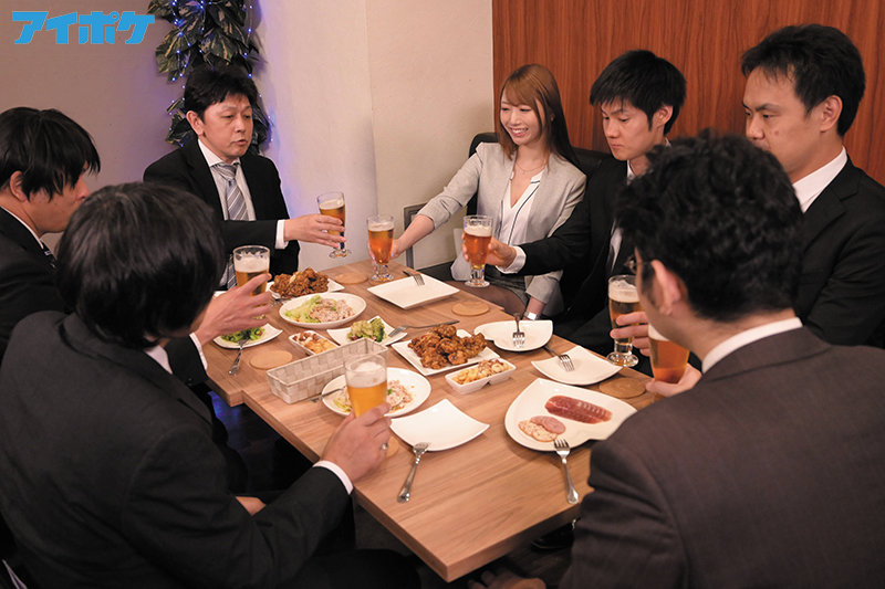 「足/脚」 「ホテルで休憩しよっか？」 新入社員歓迎会で酔いつぶれた僕...