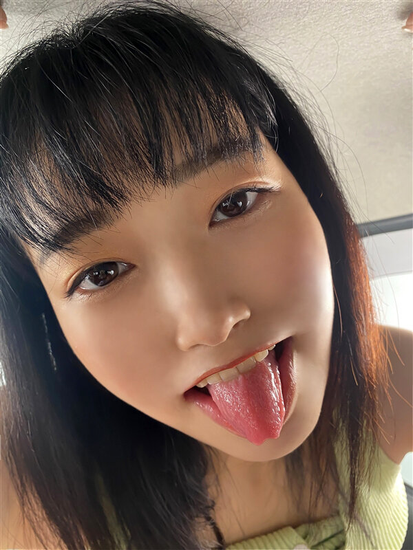 「足/脚」 【VR】「車内でのHって興奮するね」旅行の帰り道でムラムラ...