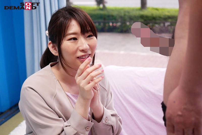 「足/脚」 マジックミラー号 心優しい子持ちのママがデカチンで妻に挿入...