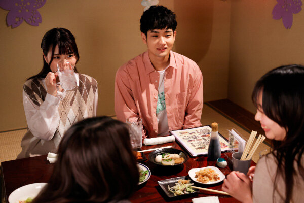 「足/脚」 隠れオオカミ 『FANZA』