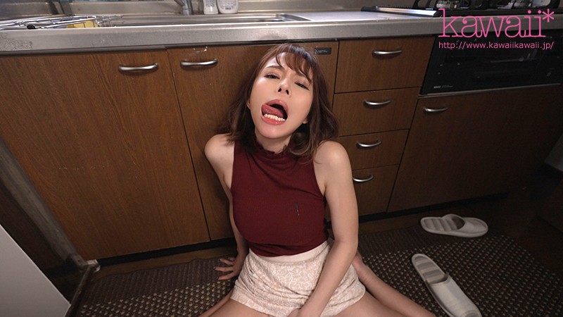 「足/脚」 人妻の皮を剥いだら生粋のヤリマン…田舎で再会した元セフレと...