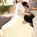 「足/脚」 義妹がロングスカートの中でこっそり即ハメ要求！親の目の前でバレずにドキドキのこっそり連続イキ！2 超仲の良い義妹と付き合う事になった。 『FANZA』