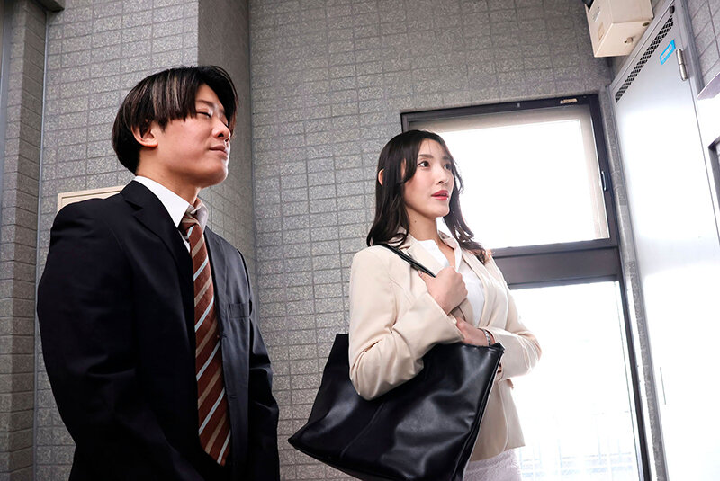 「足/脚」 せがれの担任女教師 森沢かな 『FANZA』