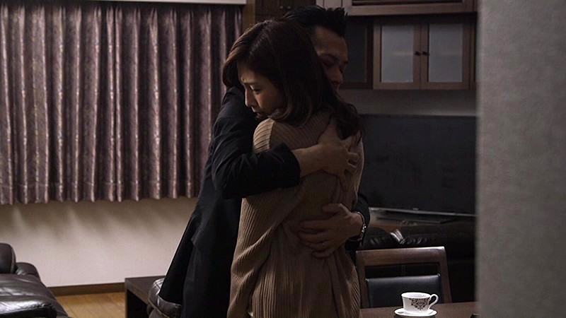 「足/脚」 夫公認！ 私の妻を満足させてください。 佐々木あき 『FA...