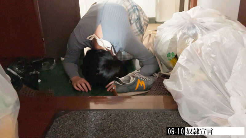 「足/脚」 『一日、奴●宣言』ビンタ/イラマ/ピストン/腹パン/飲尿/...