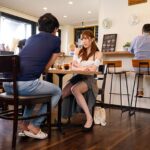 「足/脚」 バレたら即OUT！カップルのフリして店内潜入！アドレナリンだくだく 営業中の店舗で究極のリアル声我慢セックス 七海ティナ 『FANZA』