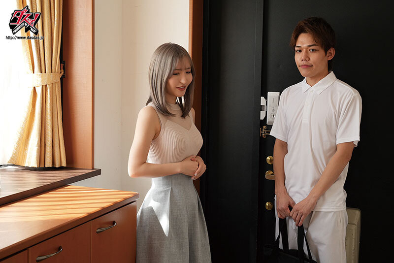 「足/脚」 派遣マッサージ師にきわどい秘部を触られすぎて、快楽に耐え切...