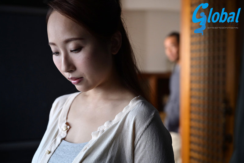 「足/脚」 緊縛調教妻 興味本位から始まった刺激的過ぎる非日常。家政婦...