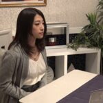 「足/脚」 尻穴に媚薬入り浣腸液を注入 人妻アナル狂乱エステ 噴射しっぱなし！8時間SP 『FANZA』