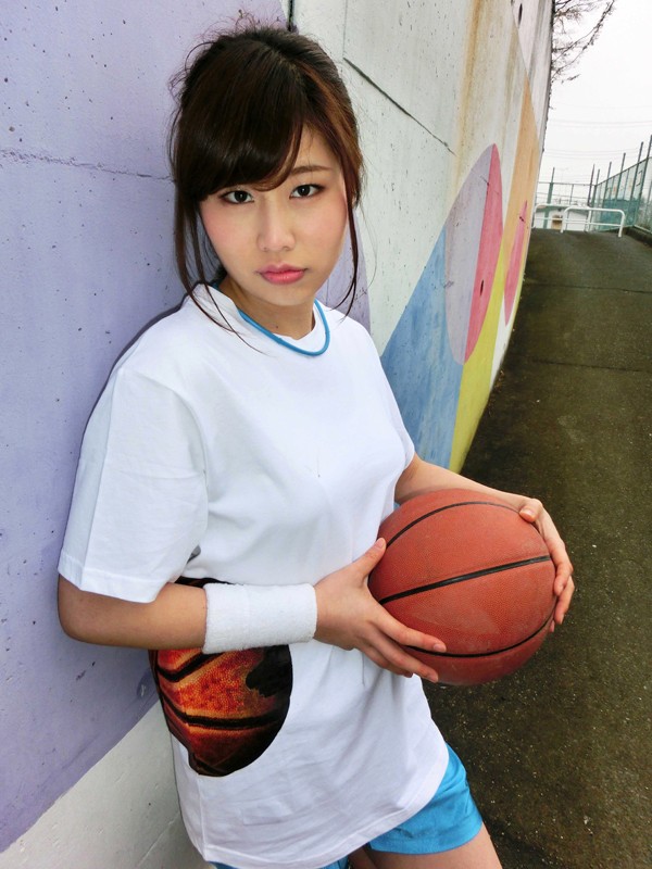 「足/脚」 バスケ部変態選手AVデビュー 宮田あかり 『FANZA』