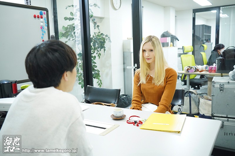 「足/脚」 「映像関係」というパート募集に応募して採用された会社はAV...