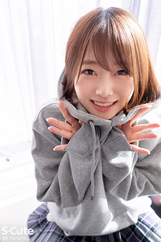 「足/脚」 「授業サボっちゃった」有名大学に通う現役女子大生の潮吹きS...