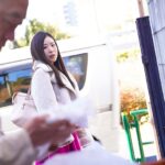 「足/脚」 隣に住む大嫌いなオジサンに舐め犯●れたオヤジ経験ゼロ女子大生 沙月恵奈 『FANZA』