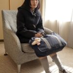 「足/脚」 【変態願望】中高一貫の女子校に通うむっつり女子は、びっくりするほどシャイで喉奥好きの超ドM体質。真っ白な身体を中年おじさんにむさぼられ紅潮させ、生まれて初めてのレズ体験、そして男女混合変態3Pへと… 『FANZA』