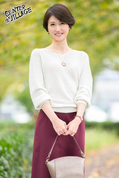 「足/脚」 初撮り人妻ドキュメント 落合麗香 『FANZA』