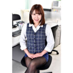 「足/脚」 【VR】美脚パンストマニア OL編 2 『FANZA』