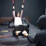 「足/脚」 「ずっと大爆笑！ 黒髪清楚な女の子が弱点の足裏を足枷に囚われてくすぐられまくり！」わかしラボVol.022- 4 白石のん 『FANZA』