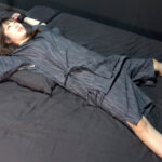 「足/脚」 「仰向け＆うつ伏せで四肢拘束！ 動けない甚平姿のお姉さんに容赦無いくすぐりを！」 わかしラボVol.025- 5 加賀美さら 『FANZA』