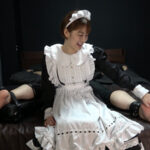 「足/脚」 「【F/Mくすぐり】意地悪なメイドさんからのくすぐりおしおき！」わかしラボ WAKA-058 豊岡さつき 5 『FANZA』