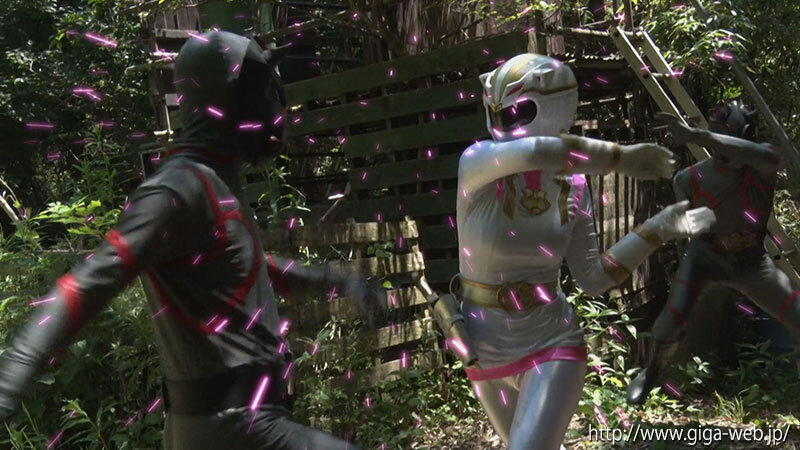 「足/脚」 ヒロインウェット＆メッシー ドロドロビチョビチョ汚辱 強獣...