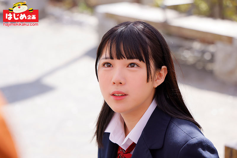 「足/脚」 平然を装い見事成功で賞金100万獲得！ オシッコ我慢中に彼...