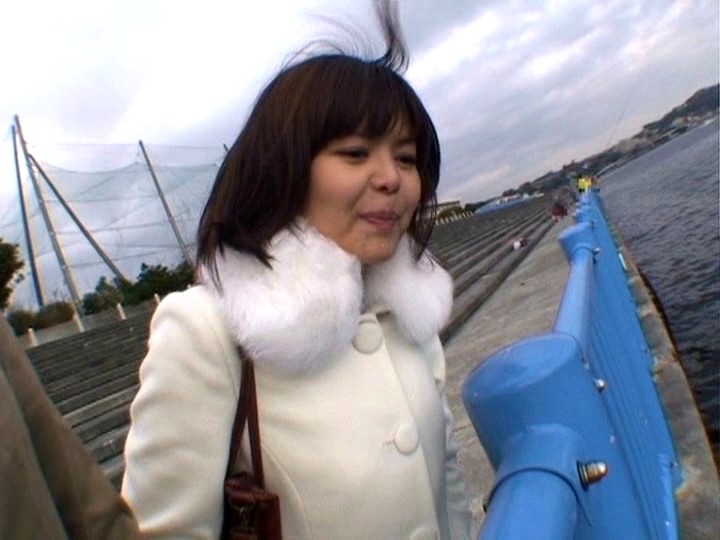 「足/脚」 たまには妻を連れて旅に出よう。 17 『FANZA』