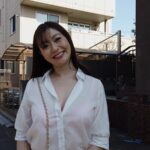 「足/脚」 高身長171cmミニスカ巨乳101cmGカップ白シャツ透けブラ長足美脚 SEXレス美人妻の欲求不満を満たす連続絶頂乱交SEX 葵百合香 『FANZA』