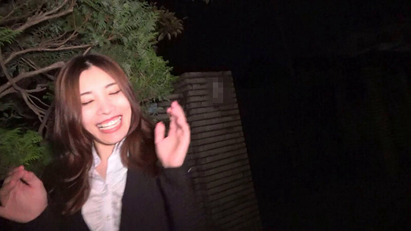 「足/脚」 ＃04 深夜の路上で彷徨っているOLを自宅に持ち帰り生中出...