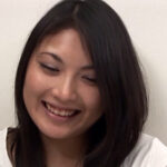 「足/脚」 色んな道具が出てくる度に顔のニヤケが止まらない淫猥妻！最終的には道具だけじゃ満足できず肉棒で欲求不満を解消です！ 『FANZA』