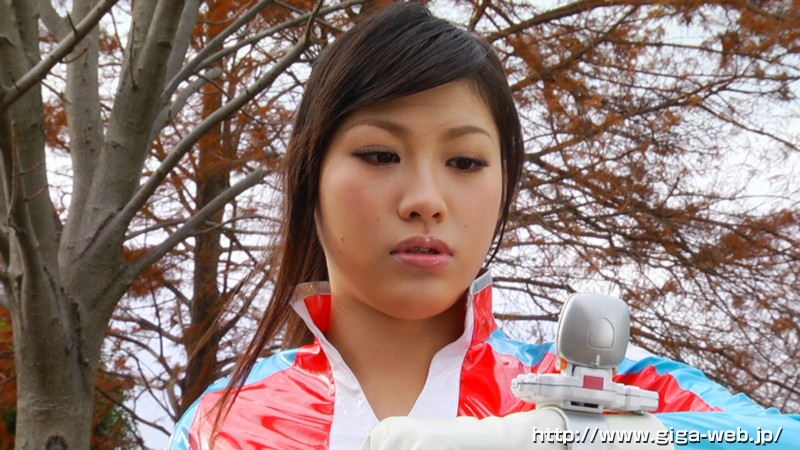 「足/脚」 巨大ヒロイン（R）魔獣特捜レイン 春原未来 『FANZA』