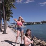 「足/脚」 マイアミでナンパした仲良し巨乳看護師＆保育士が自慢のオッパイとオシリを揺らしまくりのエッチに悶えてAV出演 スカイラー＆イライザ 『FANZA』