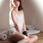 「足/脚」 一人暮らしの兄に監禁されていたチ●ポを見るとスイッチが入るセックス中毒の女 あおいれな 『FANZA』