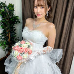 「足/脚」 【最初の男VS最後の男】新郎がみたら気絶モノ。花嫁ほのかちゃん（25）結婚前最後の浮気SEX映像。ウェディングドレスで新郎の親友と最後の生中出しSEXに乱れまくるハメ撮り動画 『FANZA』