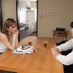 「足/脚」 派遣マッサージ師にきわどい秘部を触られすぎて、快楽に耐え切れず寝取られました。 倉本すみれ 『FANZA』