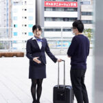 「足/脚」 素人バラエティ フライト帰りの美脚CAキャビンアテンダント限定濡れたら光るストッキングのガニマタ素股でEDフニャチンを持続可能な勃起で射精できたら賞金100万円！予想外にガチガチになったデカチンで敏感なクリトリスを擦られガックガク イキ潮！潮！仕事帰りのお疲れオ… 『FANZA』