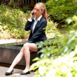 「足/脚」 痴●師にパンストの中で手マンされ濡れシミができるほどイキ潮を吹きまくる美脚女6 『FANZA』