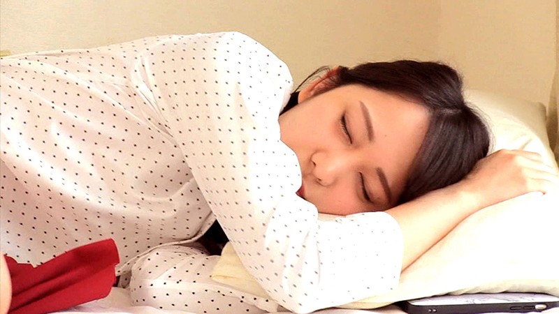 「足/脚」 見た目も中身もエロエロ！！黒髪美人で巨尻なビッチ系女子の気...