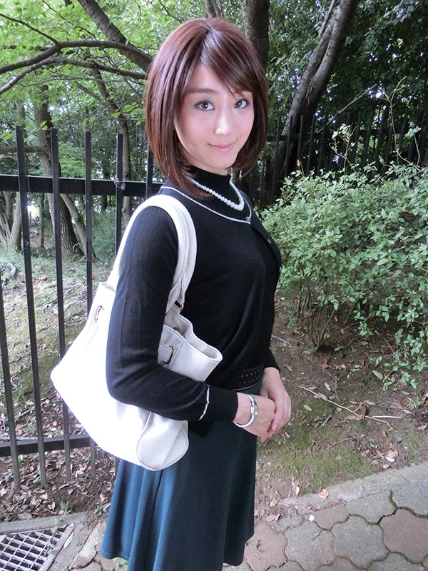 「足/脚」 カリスマ ヨガ先生の美脚交尾 籠咲茜 『FANZA』