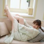 「足/脚」 AVはセックス講習！？上手くなりたい…活きの良いマグロになりたい！？炸裂笑顔が可愛い19歳の不思議ちゃん‘緑家れん’AVdebut！ドキュメント 『FANZA』