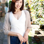 「足/脚」 ミスコン受賞経験のある日本一の美貌とスタイルを持つ、日本一淫乱な潮吹きドM妻 奇跡の美魔女 かすみ42歳 白河花清 『FANZA』